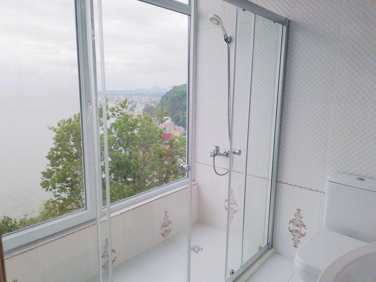 Albatross Kvariati Guest House Esterno foto