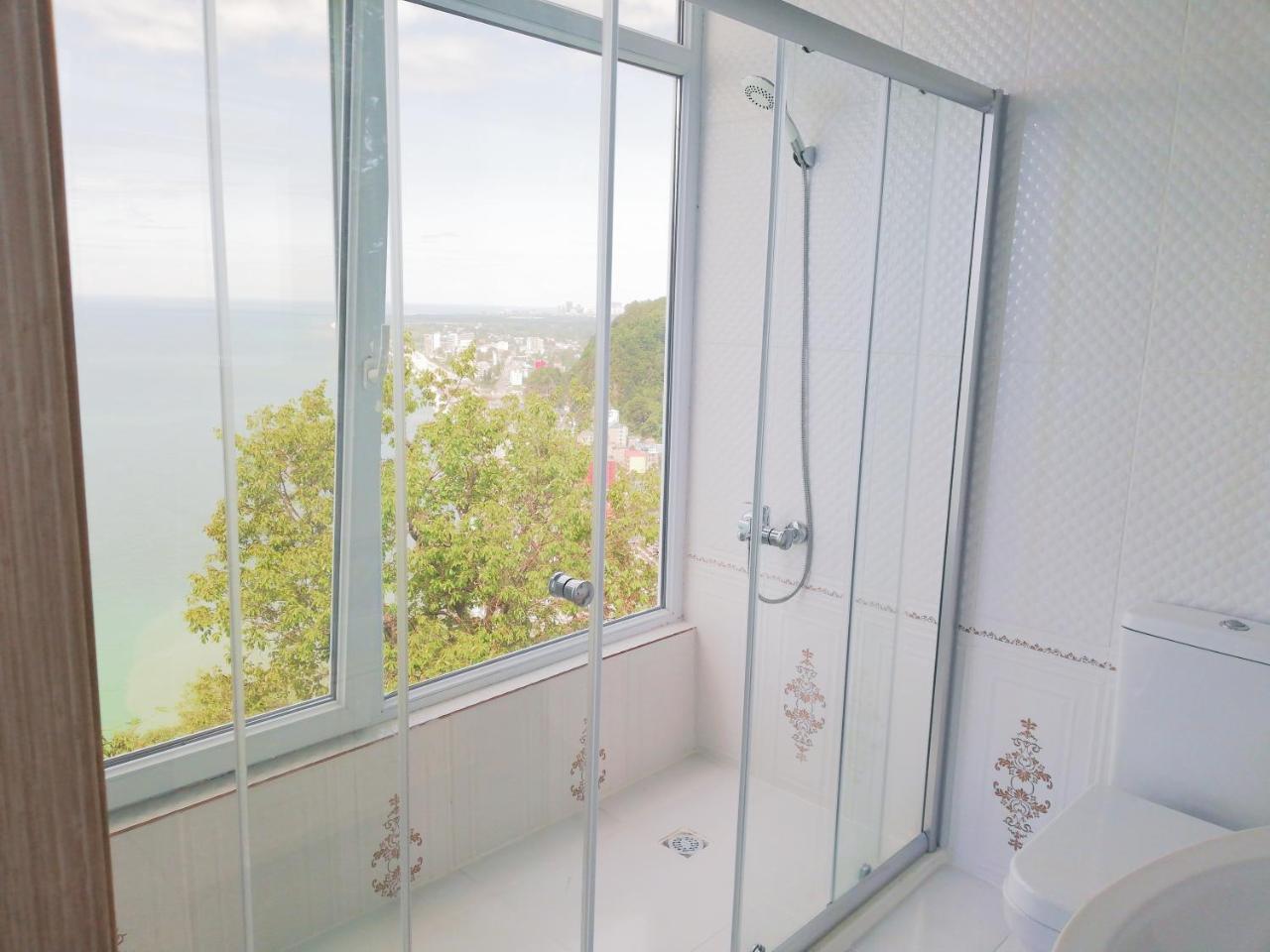 Albatross Kvariati Guest House Esterno foto
