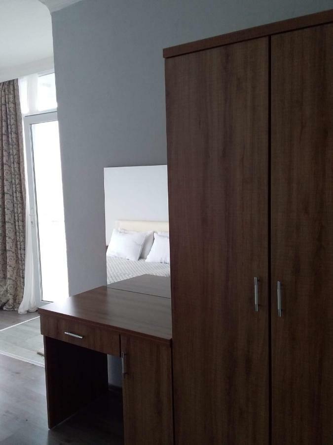 Albatross Kvariati Guest House Esterno foto